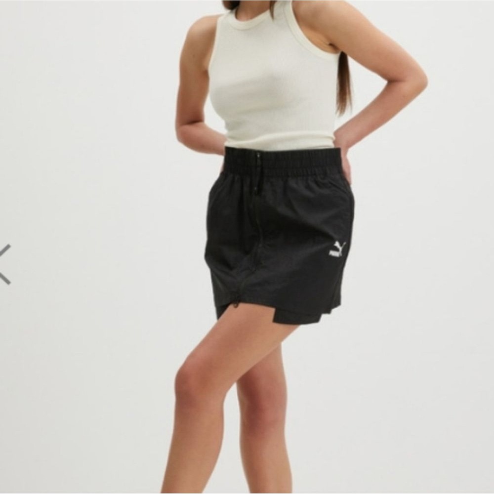 Puma Women's‎ XS Black Athletic Skirt Built-In Shorts Activewear Front Zip Comfy